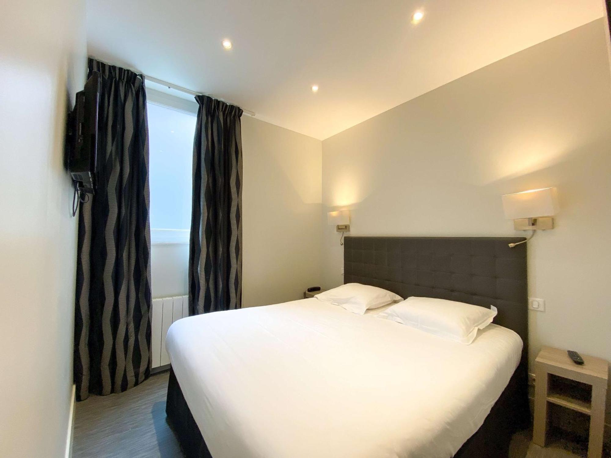 Best Western Le Cheval Blanc -Vue Sur Le Port-Plein Centre Ville Онфльор Екстериор снимка